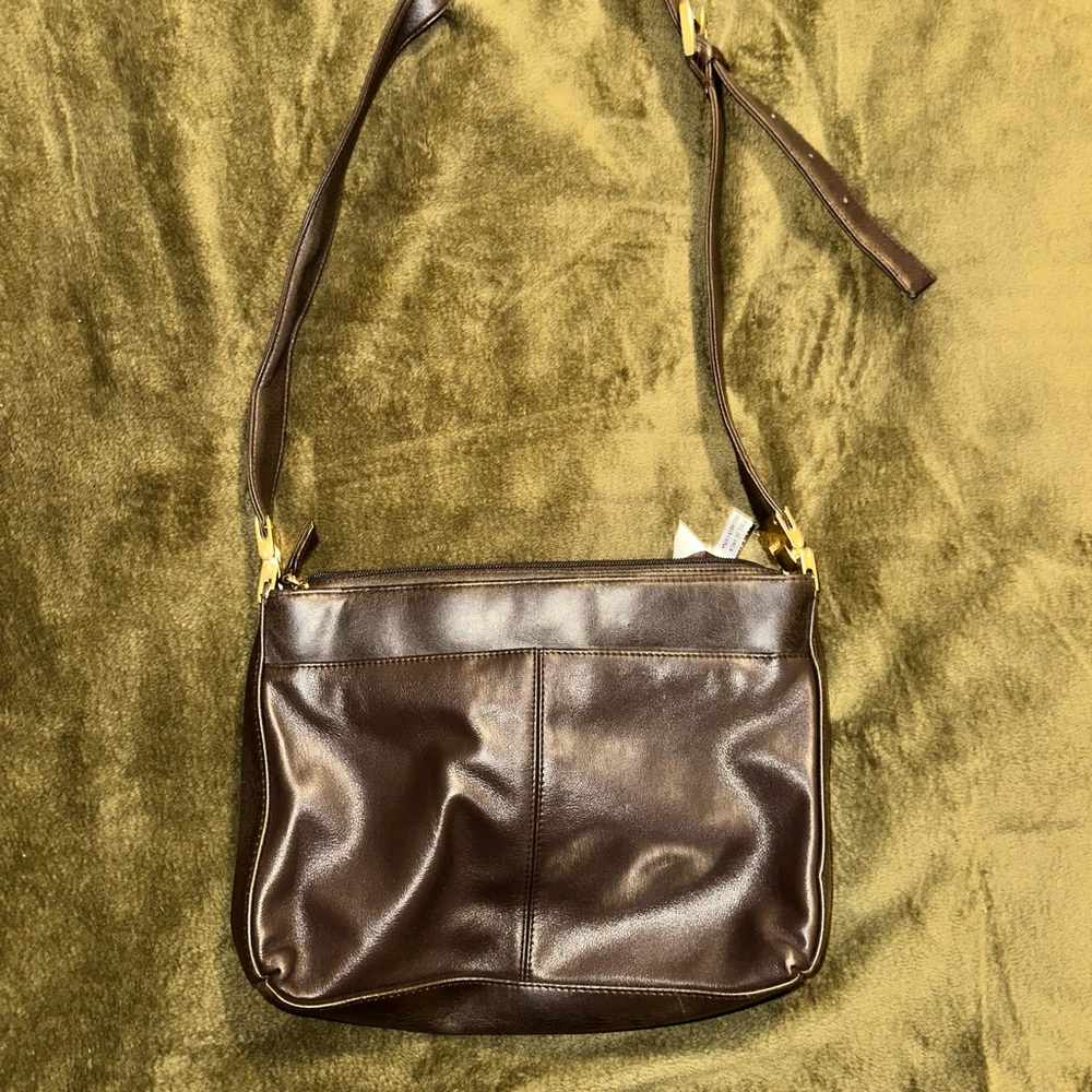 Elegant Brown Leather Shoulder Bag